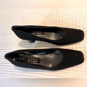 Stuart Weisman Black Crepe and Patent Leather 2 1/2” Heel - size 7